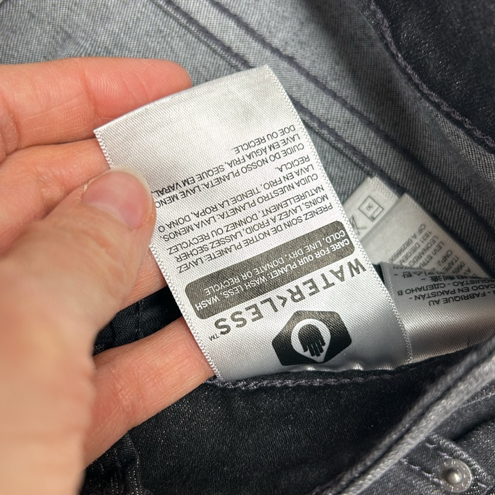 Levi’s brand new 721 high rise skinny ankle jeans so so stunning. Paid 99+tax - Picture 11 of 12